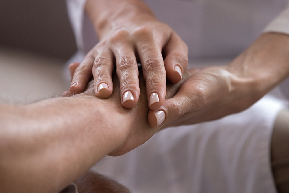 Dezembro Vermelho: Prevenção, Informação e Cuidado com a Saúde Sexual